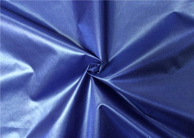 China Tafetán de nylon tejido durable 70 de la tela 190T * 70D sensación cómoda de la mano de 58 G/M proveedor