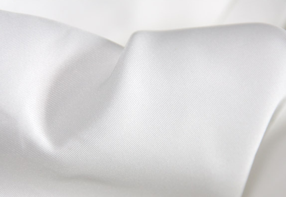 El PVC durable cubrió el tejido de poliester 75D * cuenta del hilado 150D para la ropa de deportes