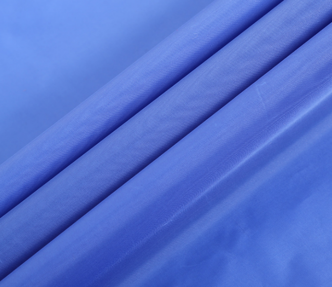tela azul polivinílica de la tela del tafetán 380T, ligera y fina del poliéster de la guarnición